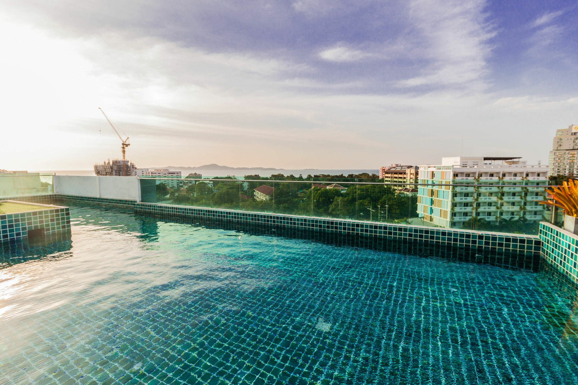 Laguna Bay 1 By Pattaya Sunny Rentals Exterior photo